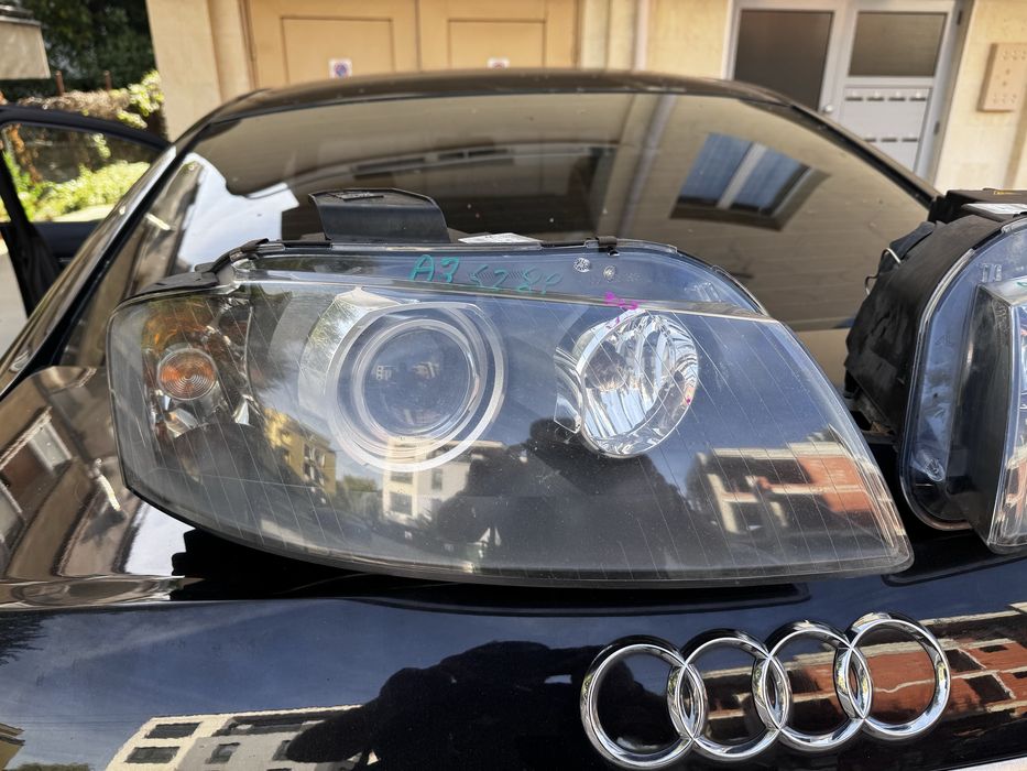 Комплект фарове биксенон Audi A3 8p А3 8п bixenon xenon