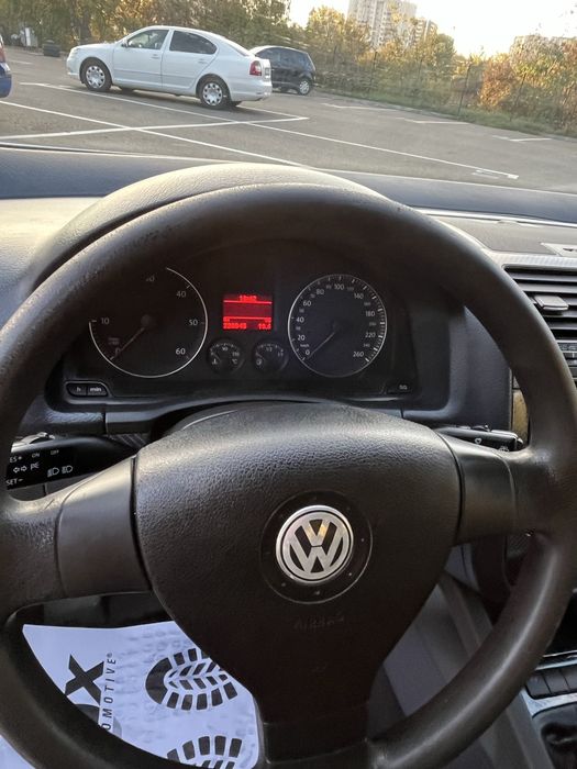Vand golf 5 1.9 tdi RAR efectuat !!