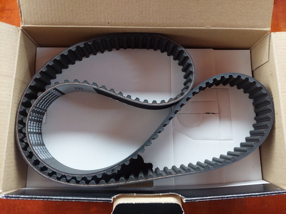 Комплект ангренажен ремък Continental