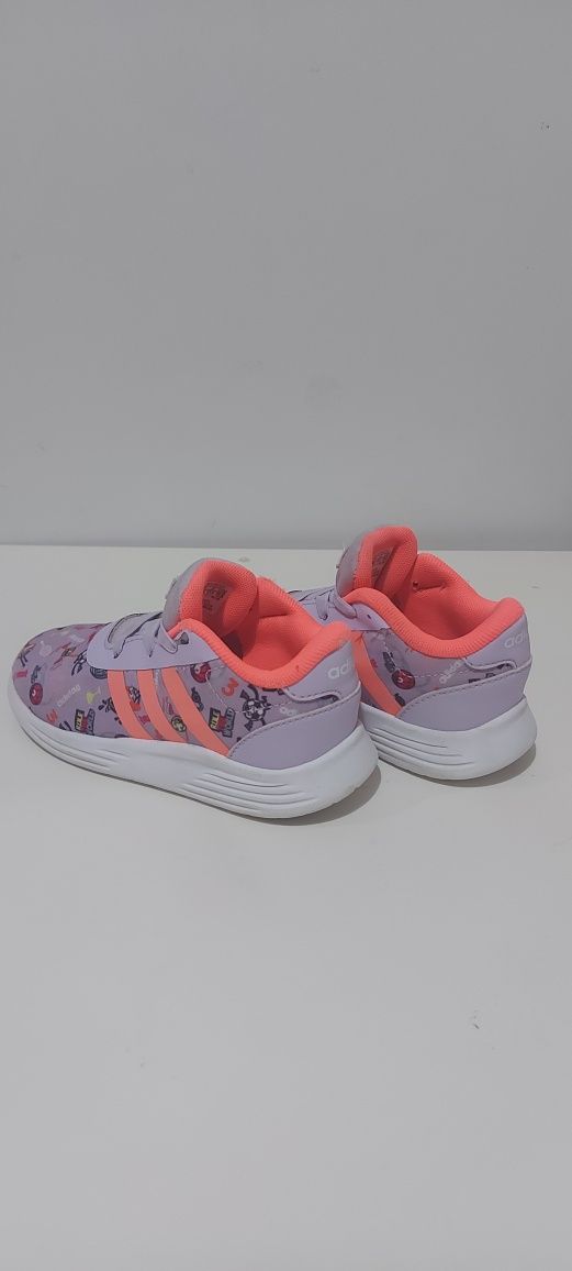 Детски маратонки ADIDAS  размер 26