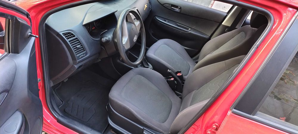 Hyundai i20 1,2 benzină, an 2009