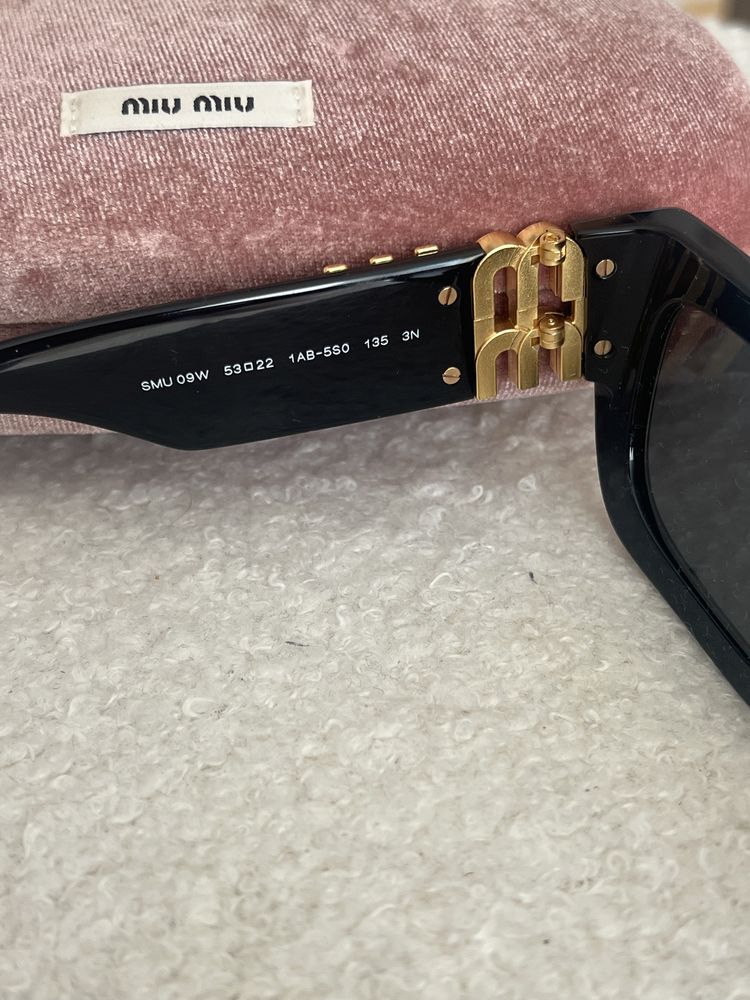 Оригинални слънчеви очила Miu Miu