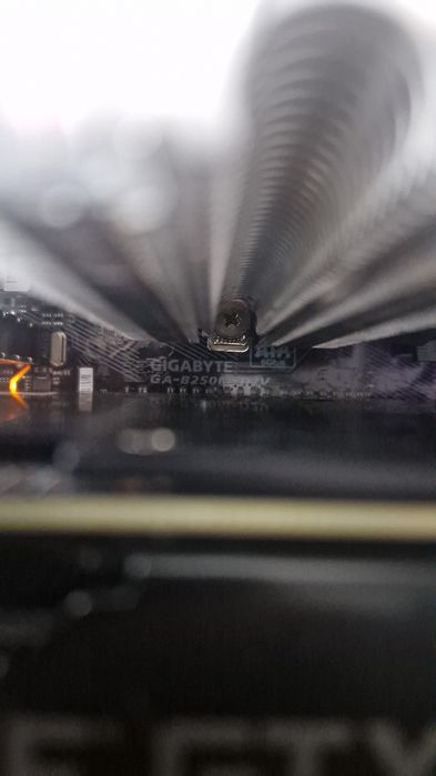 Компьютер новый игровой и монитор