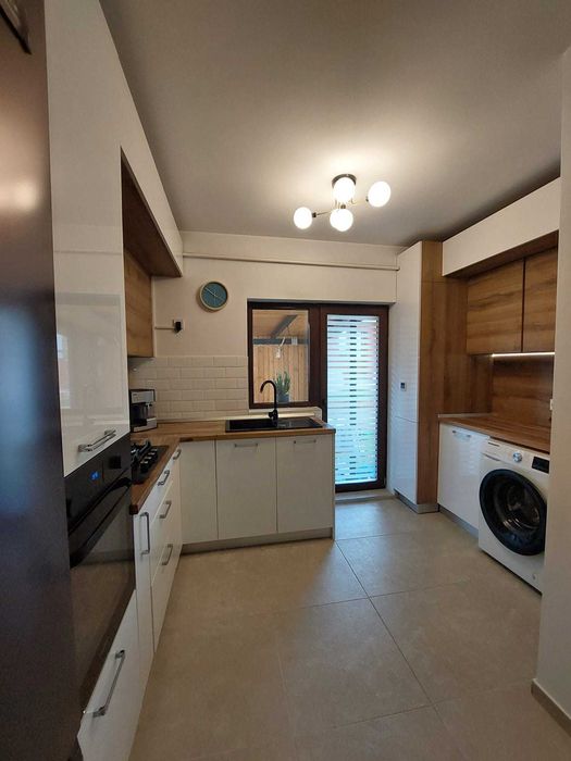 Apartament 3 camere, Lunca Cetatuii, 55 mp,parcare,  foisor in gradina