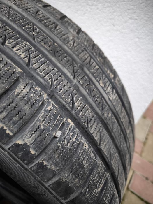 Anvelope iarna 225 50 r17