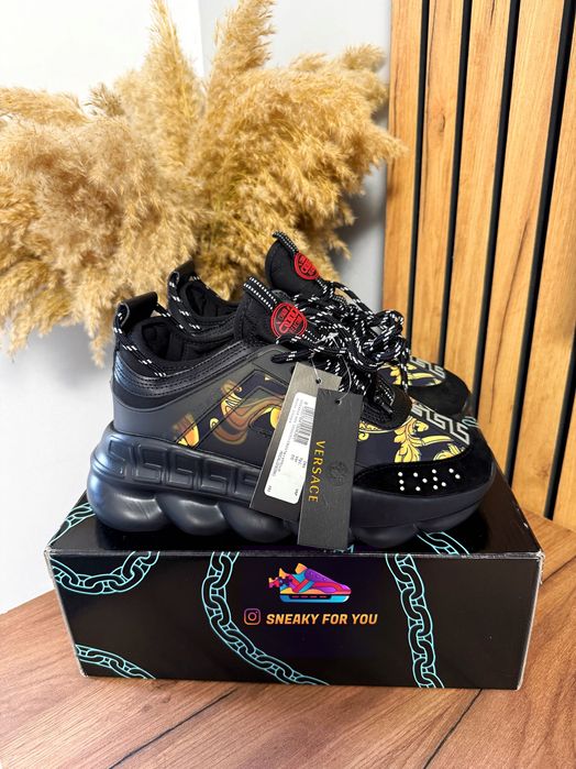 39-44 Versace Chain Black Gold