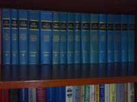 Продам собрание сочинений Чехова в 18 томах и Шолохова в 8 томах