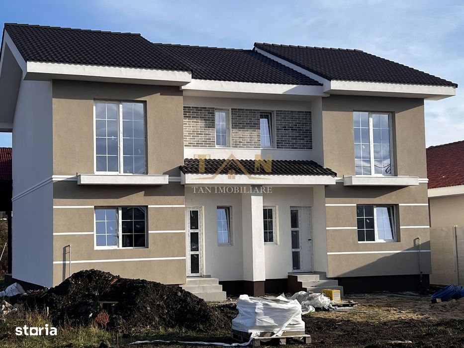 De Vânzare Duplex Mosnita Noua 4 Camere!!!
