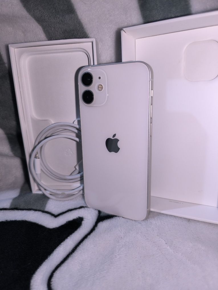 Iphone 12 mini на запчасти