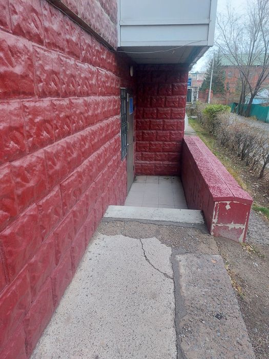 Сдам в долгосрочную аренду  офис