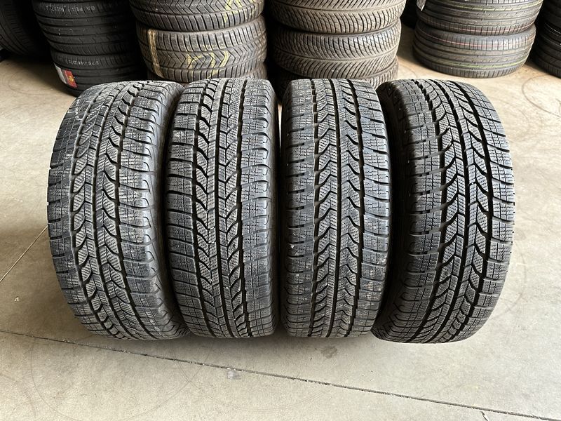 235/65/16c Goodyear 4piese