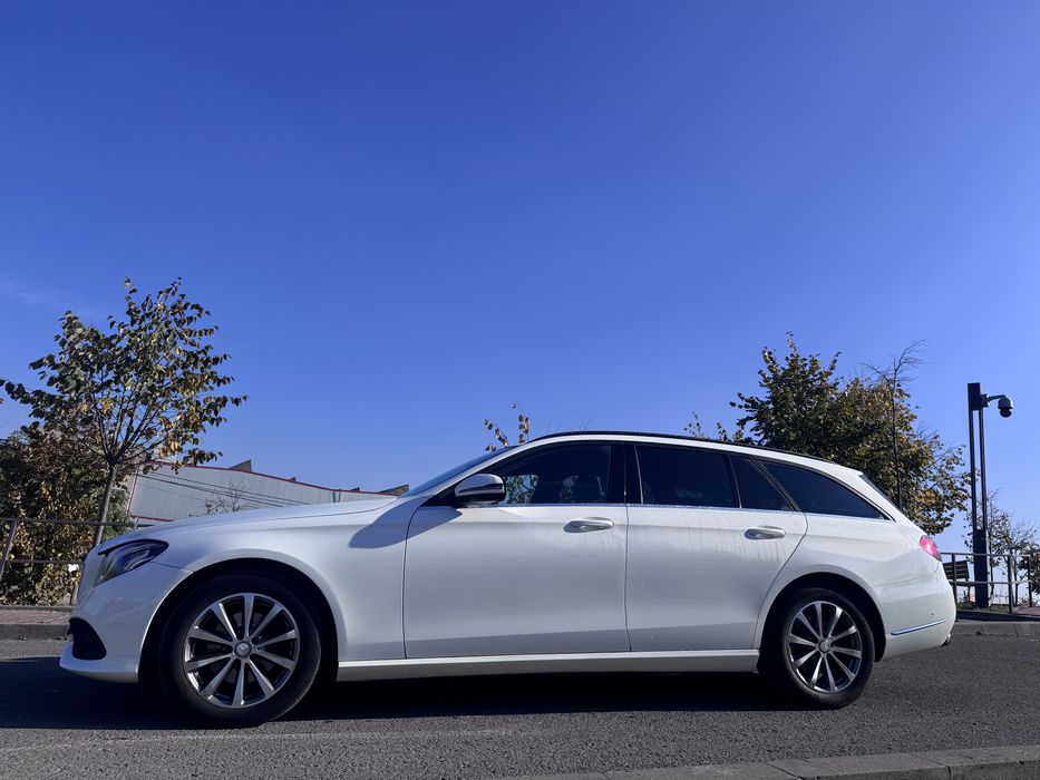 Mercedes E-Class 220D