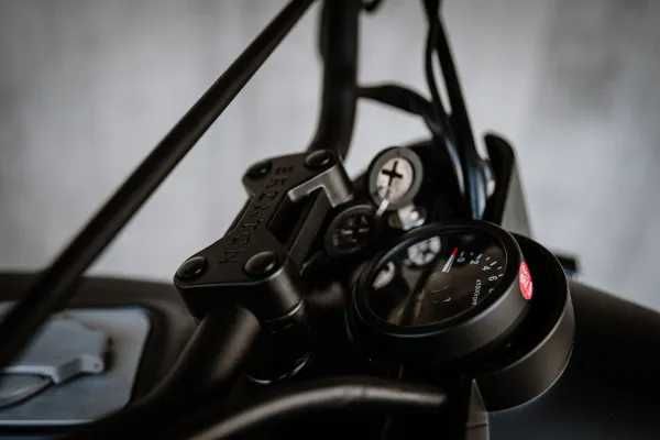ТОП ОФЕРТА Мотоциклет Brixton FELSBERG 250 ABS Backstage Black Matt