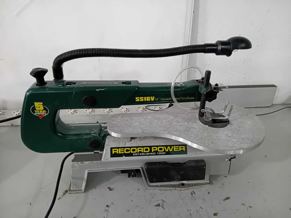 Контурен трион  - Rekord pawer 90 W