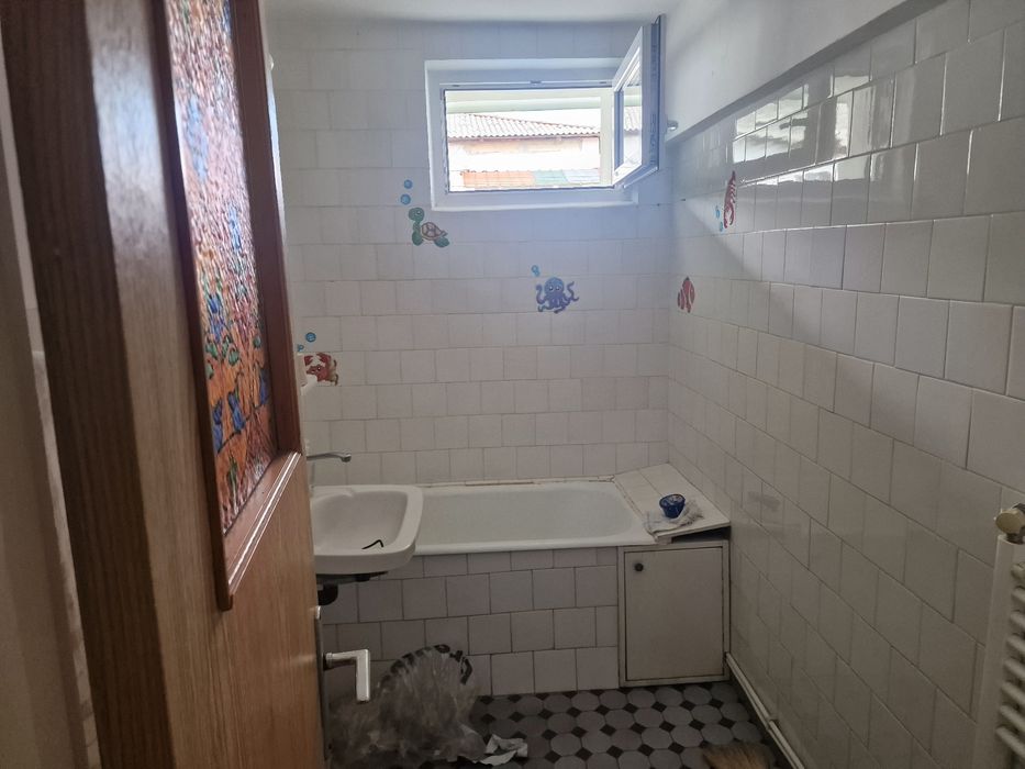 Ap 3 cam, decomandat, 80mp, etaj 3, bloc nou, centrală, boxă, Aleea Au