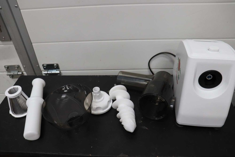 BEPER BP.720 Електрическа сокоизстисквачка за домати, Помарола, 300W