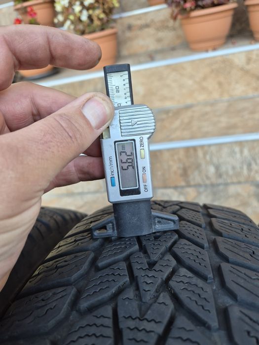 Anvelope iarna 185/65R15 Dunlop