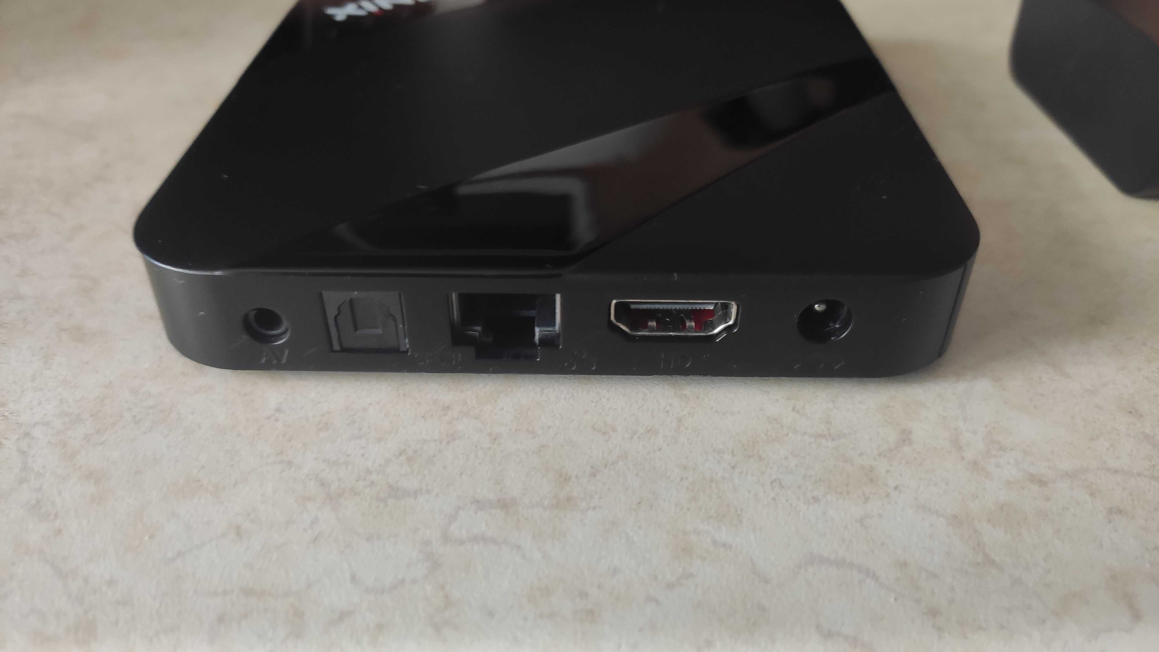 Мултимедия плеър Tanix TX3 MAX TVBOX