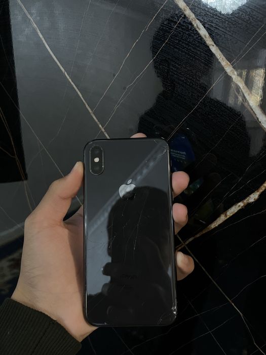 Iphone X.      .