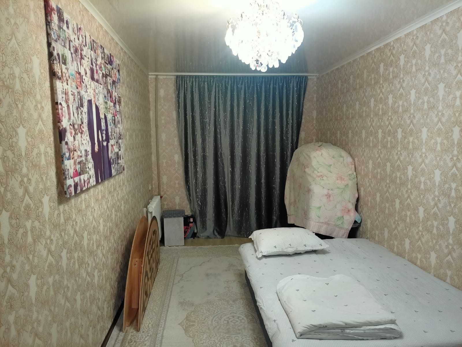 Продаётся 3-х кв. по Мира, 5мкр. кирпич 1967г. 4/5 доме, 60кв.м/6кв.м.