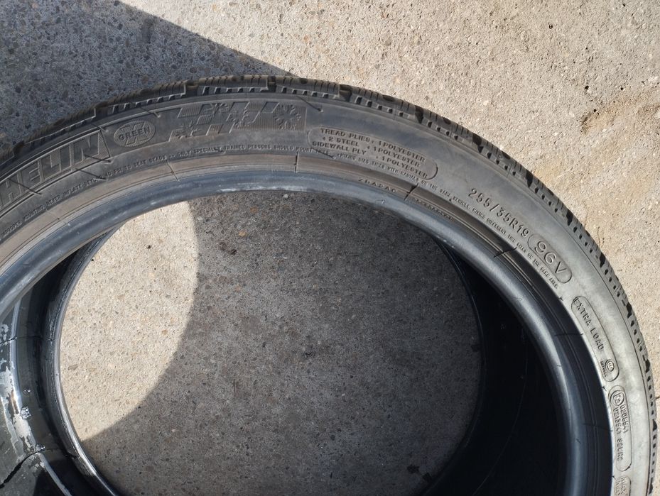 2 buc 255 35 19 .96V Michelin iarnă dot 2020