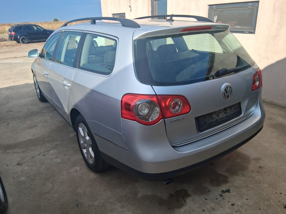 Vând passat b6 1.6 /BENZINA Automat DSG