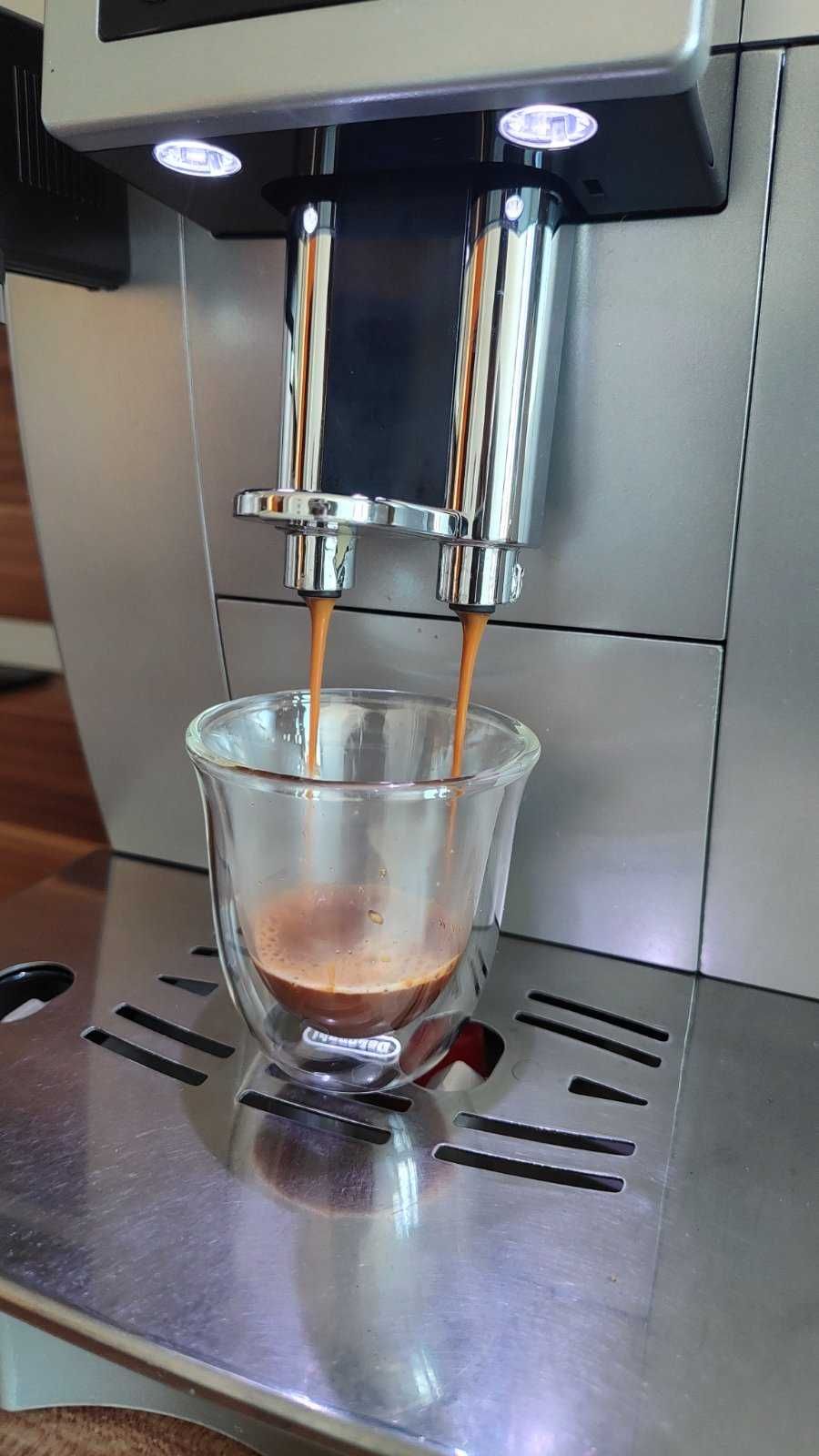 Кафеавтомат Delonghi ECAM 23.450.S