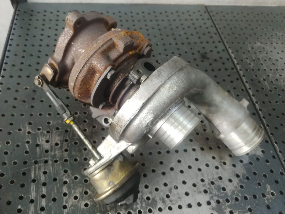 turbina d419272  1.9 d volvo v40 s40   703753-15  7700111278