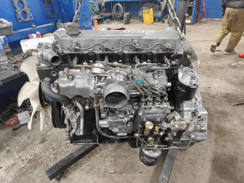 Мотор Исузу 4,3 4hf1