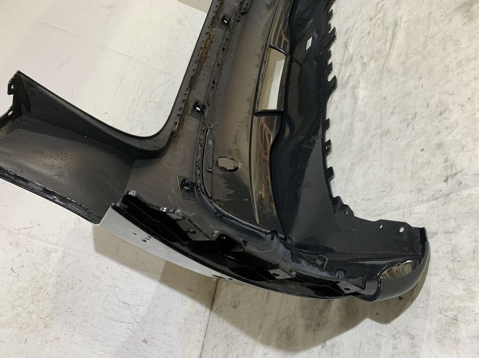 Bara spate Tesla Y, 2021, 2022, 2023, 2024.