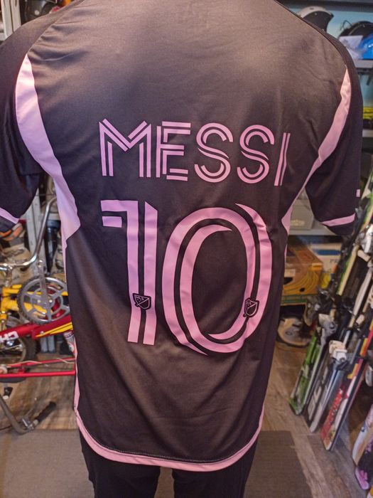 Детски футболни екипи на Месси ,MESSIвсички размери.Изпращам с Еконт и