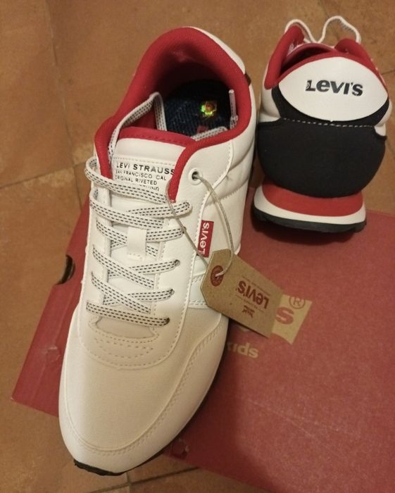 Levi's -Нови маратонки унисекс