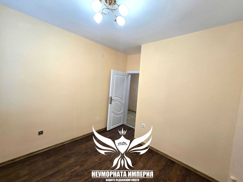 Под наем широк тристаен 75кв. 3 ет. в гр.Асеновгрд, широк център