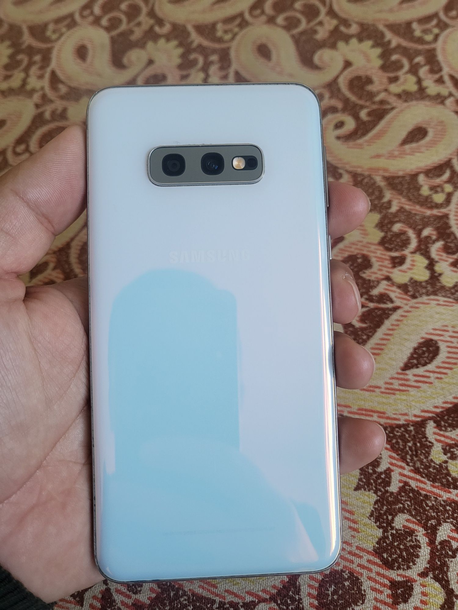 Samsung galaxy s10e