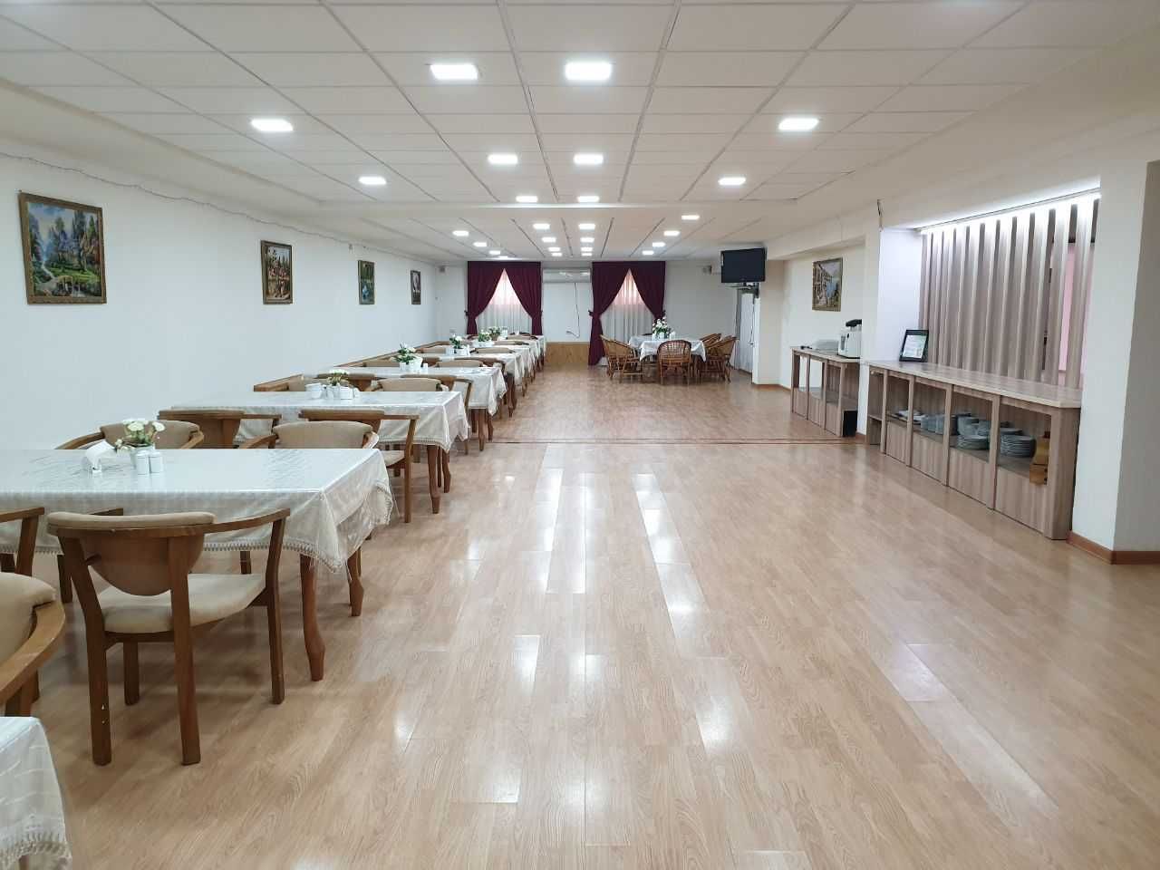 "Hotel Grand !!! "