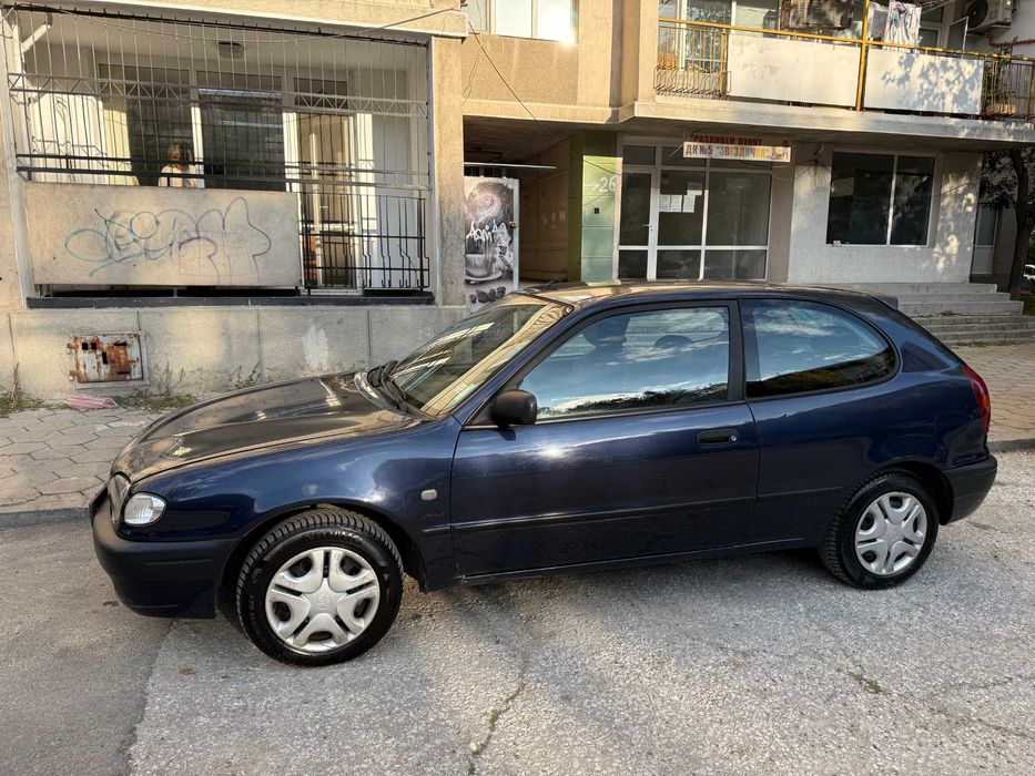 Toyota Corolla 1.4 VVTI 97 к.с. 2001г. Хечбек