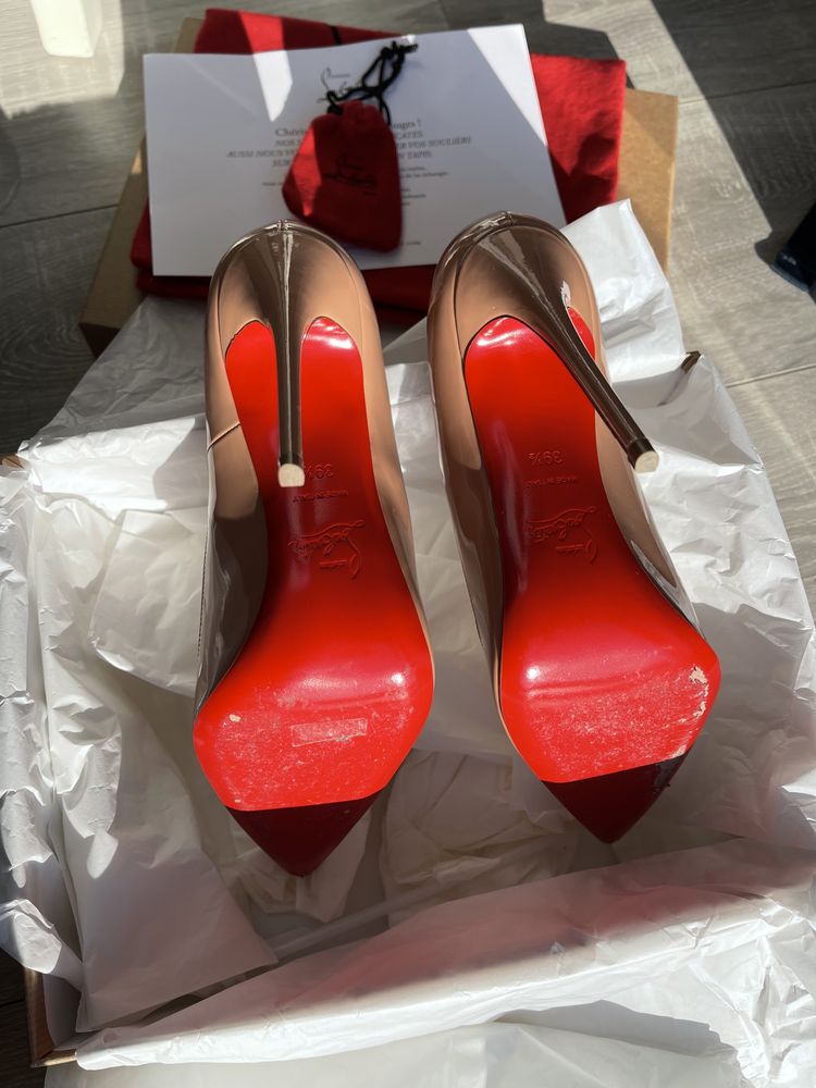 Christian LOUBOUTIN  So hatte