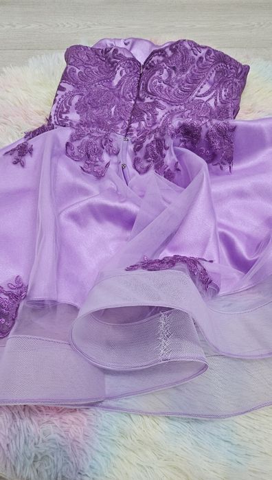 Rochiță scurtă de ocazie