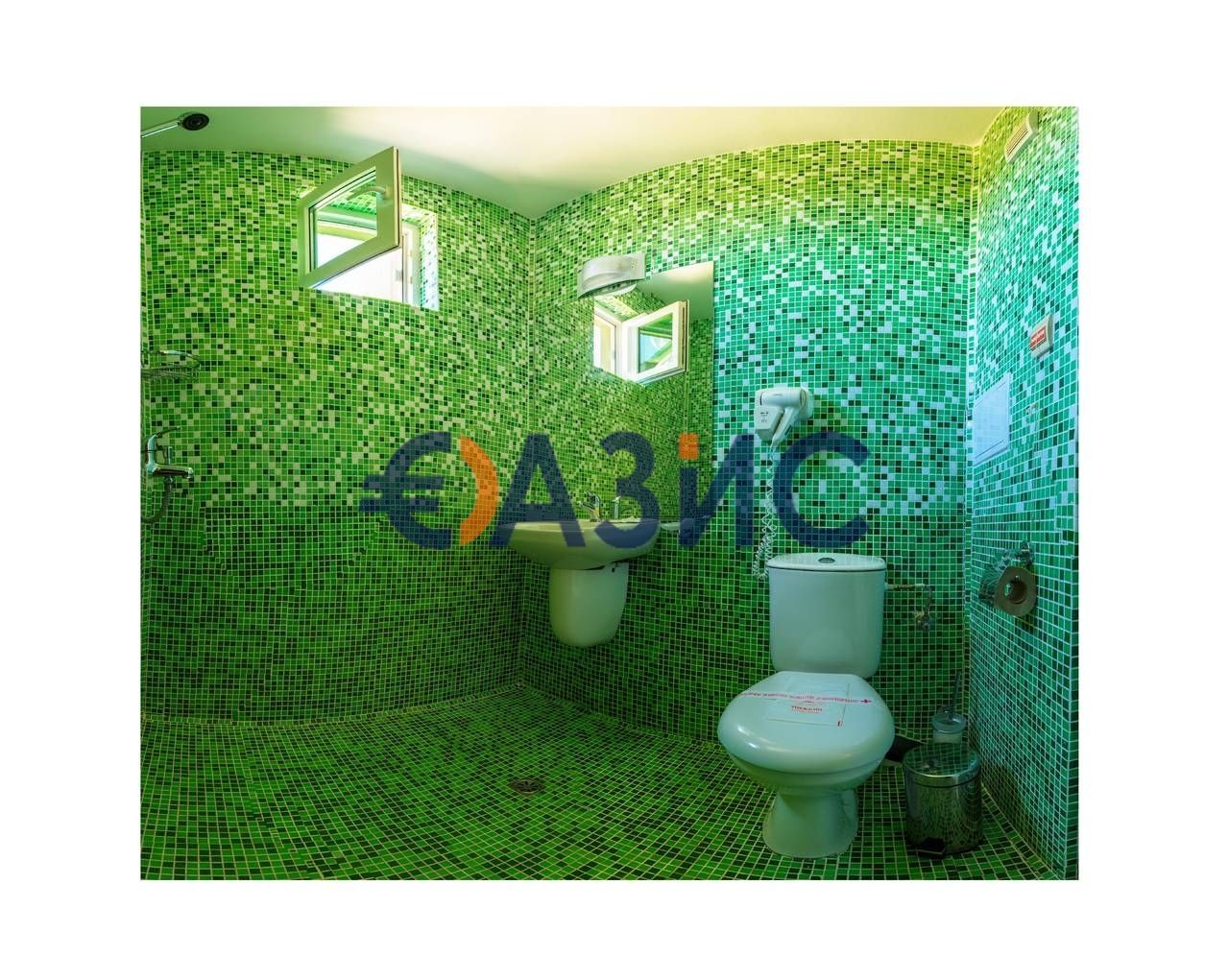 Продава се Хотел в к.к. Слънчев бряг - 5500 кв.м за 637 €/кв.м - Снимка #5