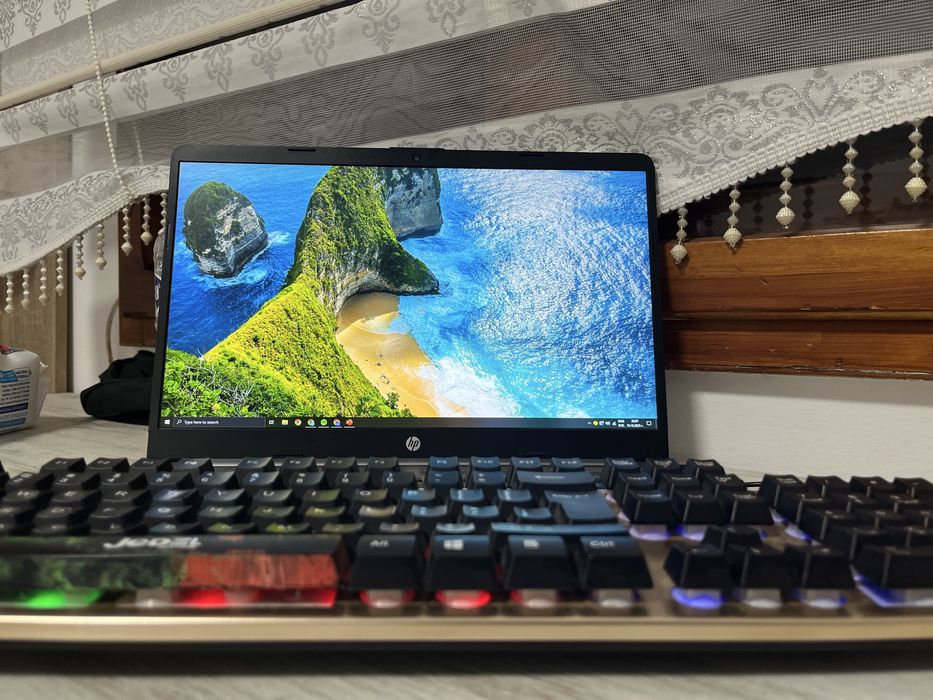 LAPTOP HP 255 G8 Бонус: RGB клавиатура като подарък при покупка!