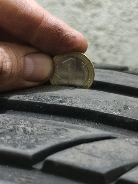 Летни гуми 225/40/18