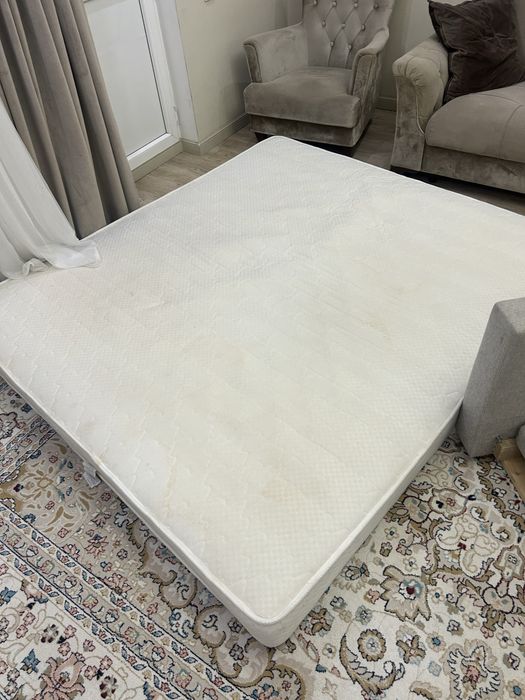 Продам матрас в отличном состоянии
