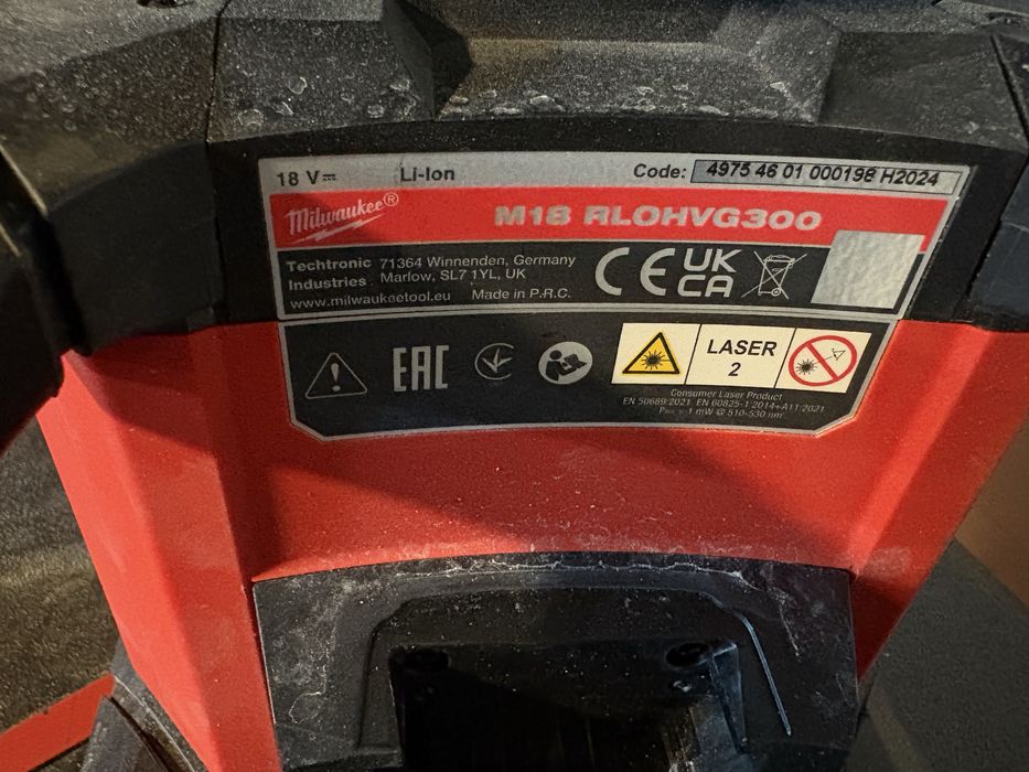 Laser milwauke m18 rlohvg300