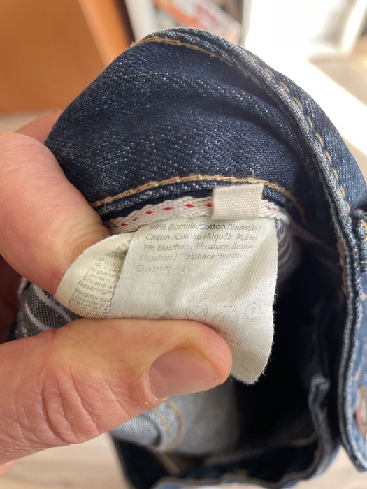 Blugi barbati Anerkjendt