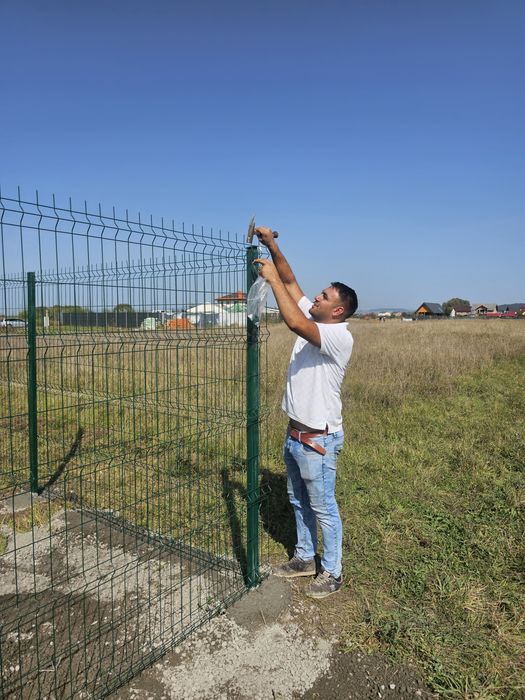 Garduri din sipca metalica, panouri stil jaluzele, tabla cutata, plasă