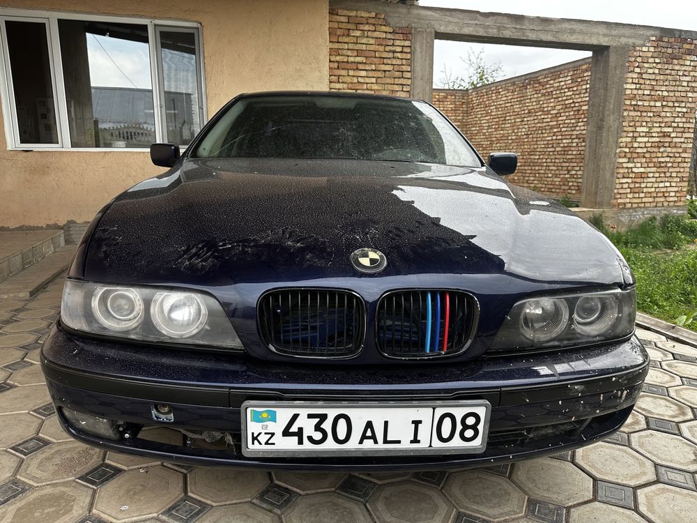 BMW e39.