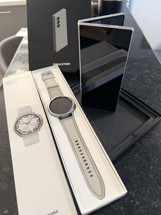 Samsung Galaxy Z Fold6 + Galaxy Watch 6