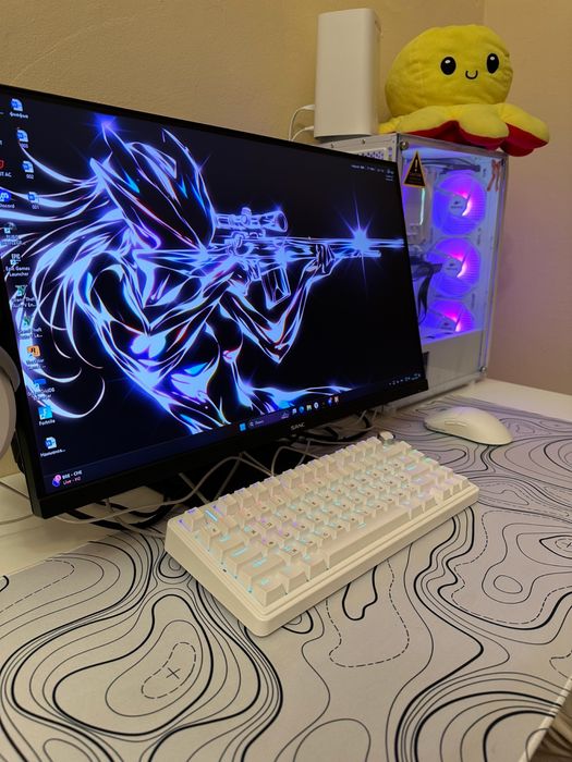 Компьютер белый 500.000 тг