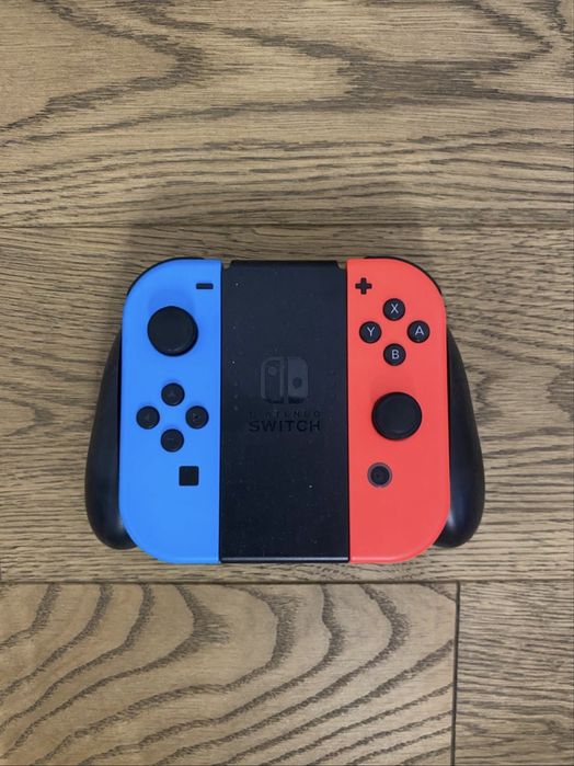 Nintendo Switch OLED + 3 jocuri Mario