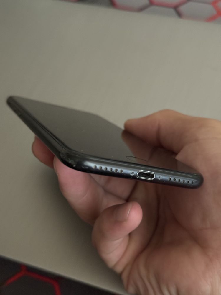 iPhone 7 Black LLA 32GB